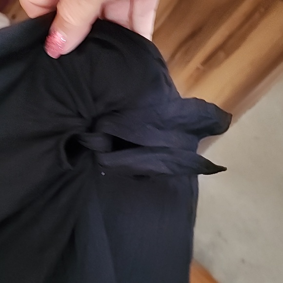 Top - Picture 2 of 3